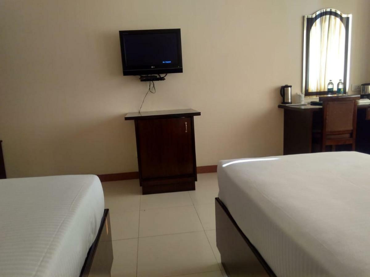 Hotel Rudra Continental Rudrapur Exterior photo